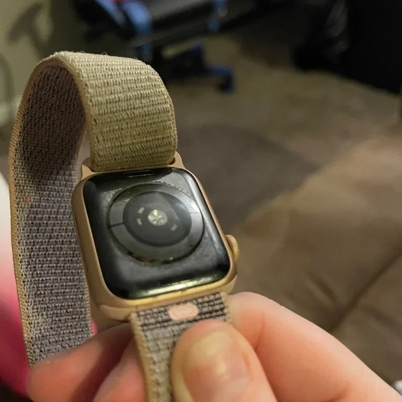 Rosegold Apple Watch GPS and cellular Verizon 40